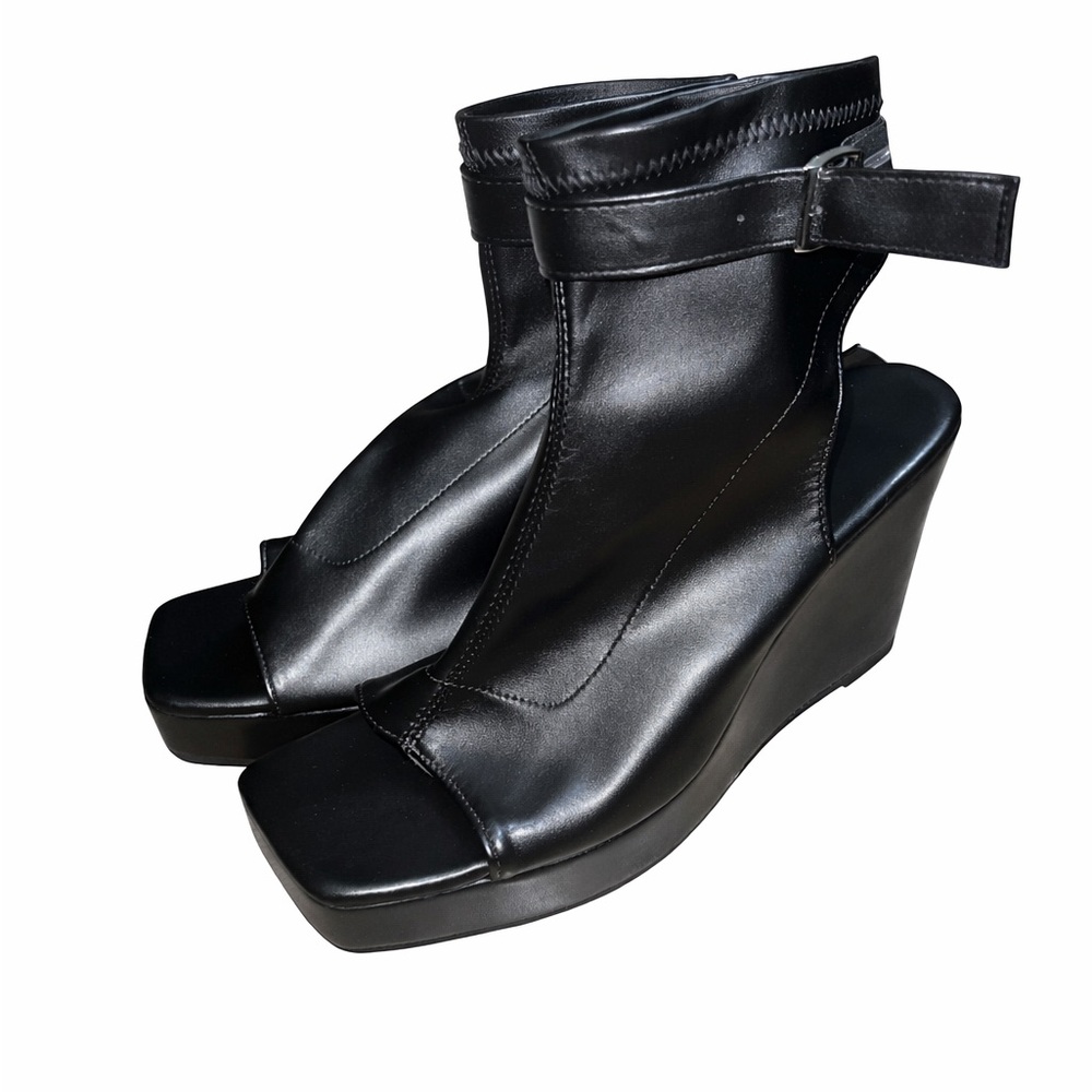 Chic Black Leather Wedge Sandals